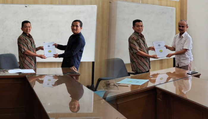 Penyerahan Statuta MCC dari MPKS ke Kepala MCC: Langkah Menuju Peningkatan Manajemen dan Pusat Kaderisasi Muhammadiyah