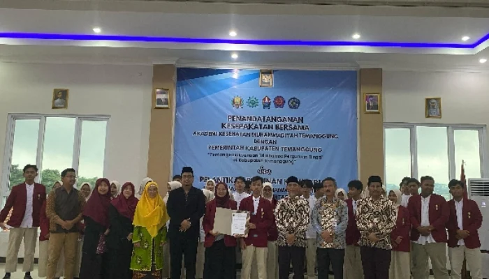 Penandatanganan Kesepakatan Bersama AKMT dengan Pemerintah Kabupaten Temanggung dan Pelantikan PK IMM Bisyron Muhtar: Momen Bersejarah di Kampus AKMT