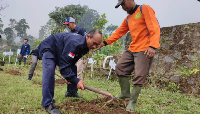 MDMC Tanam Ribuan Pohon dalam Peringatan Hari Lingkungan Hidup 2024 bersama Masyarakat Temanggung