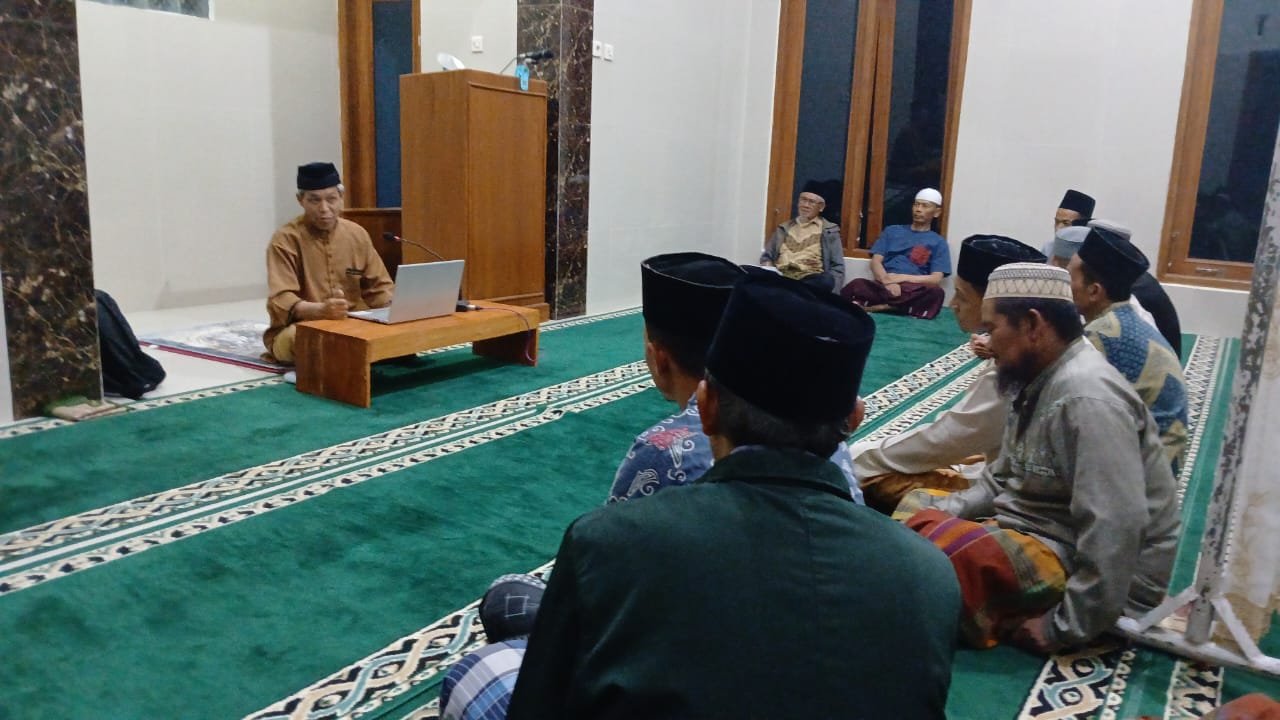 Kajian Malam Rabu di Pimpinan Ranting Muhammadiyah Barang: Tema Iman