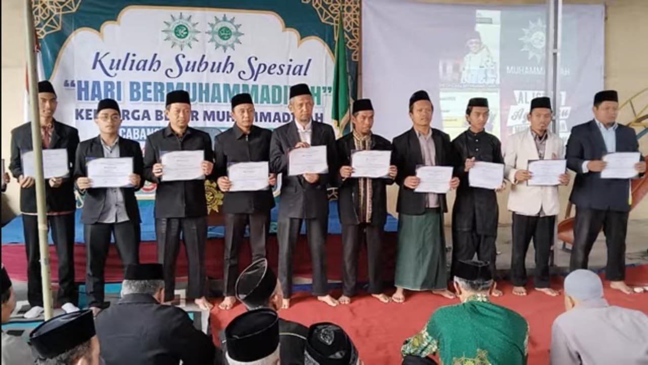 Hari BerMuhammadiyah Ngadirejo, PCM Ngadirejo Wisuda Kader Imam & Khatib