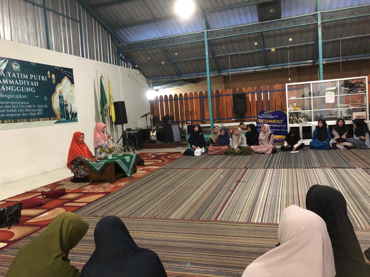 Penyampaian Hadiah Lomba Menjelang Ramadhan di Muhammadiyah Children Center (MCC) Putri Temanggung