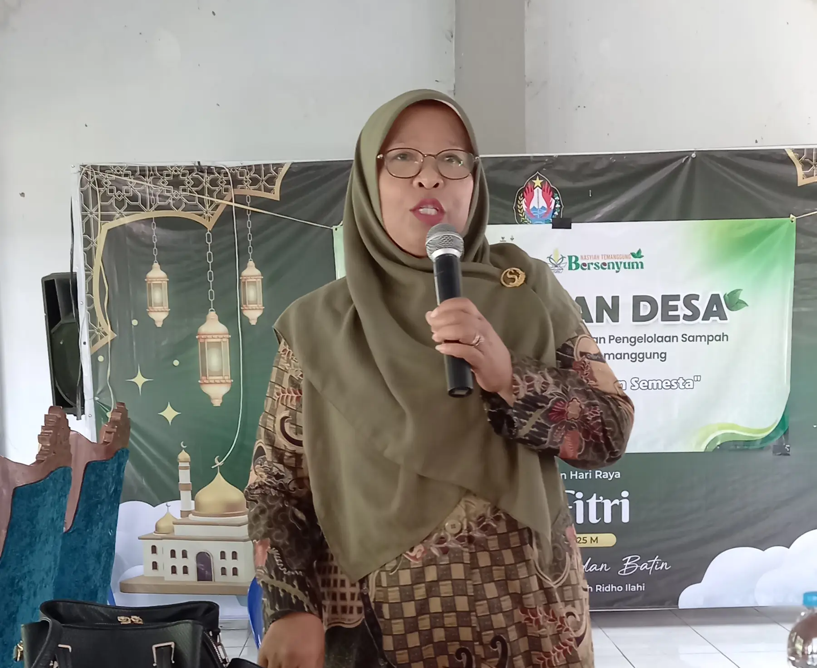 SOSIALISASI DAN PEMBUATAN LUBANG RESAPAN BIOPORI: PDNA TEMANGGUNG MENGAJAK MASYARAKAT UNTUK MEMANEN AIR HUJAN, MENGELOLA SAMPAH ORGANIK DAN MENGURANGI RESIKO BANJIR.