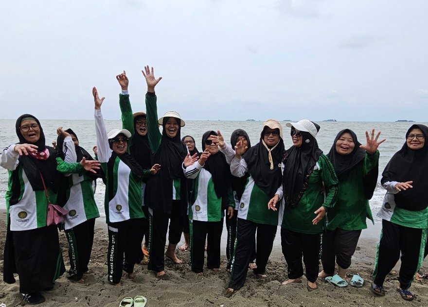 RS PKU Muhammadiyah Temanggung Gelar Family Gathering Bersama Komunitas Senam Jantung Sehat di Pekalongan dan Batang