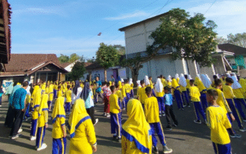 PERINGATI HARI ANAK NASIONAL, MI MUHAMMADIYAH DANUREJO GELAR SENAM “ANAK INDONESIA HEBAT”