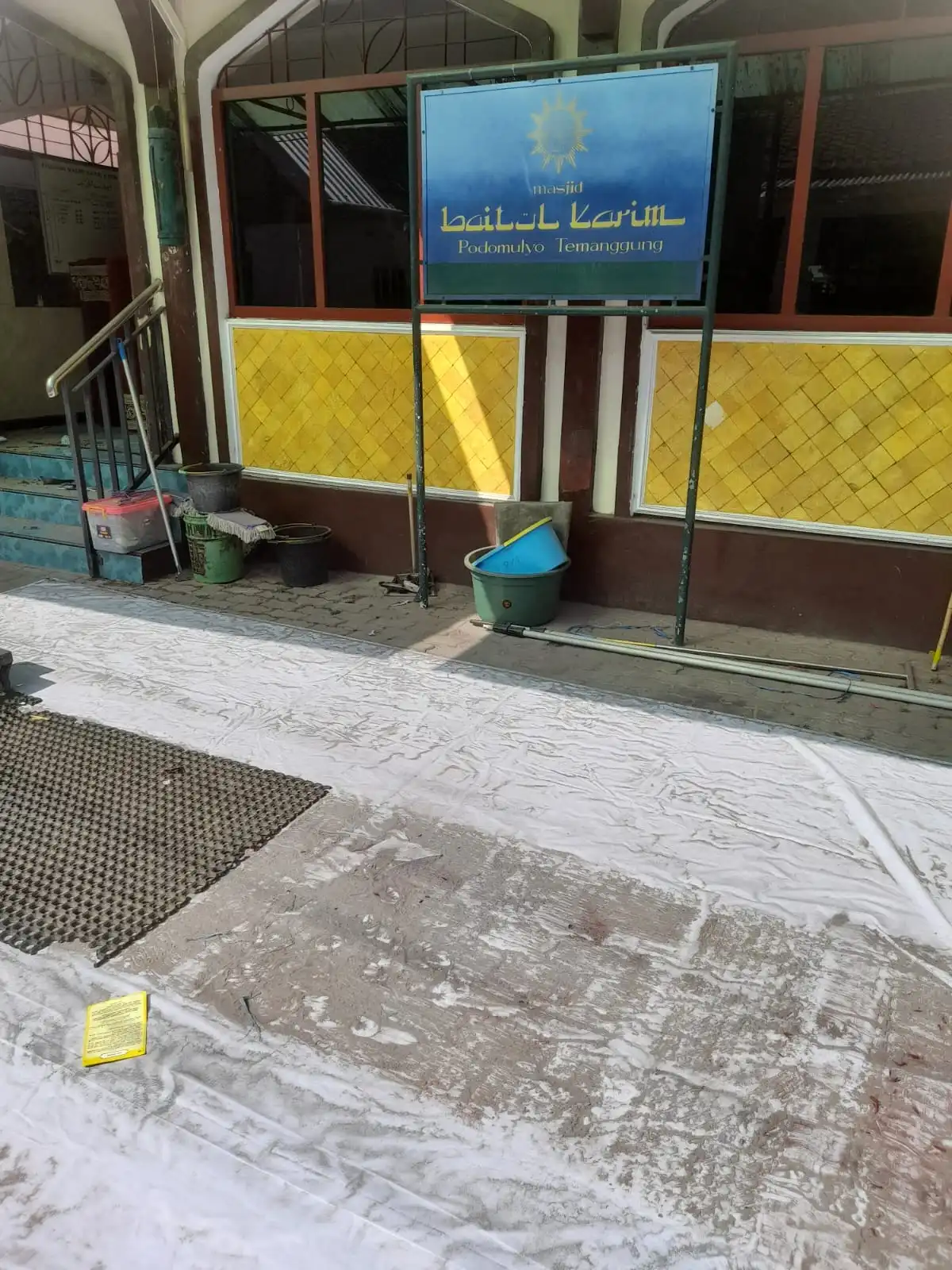 Kolaborasi Pemuda Muhammadiyah Temanggung Peduli Masjid : Wujud Kepedulian Terhadap Kebersihan Rumah Ibadah