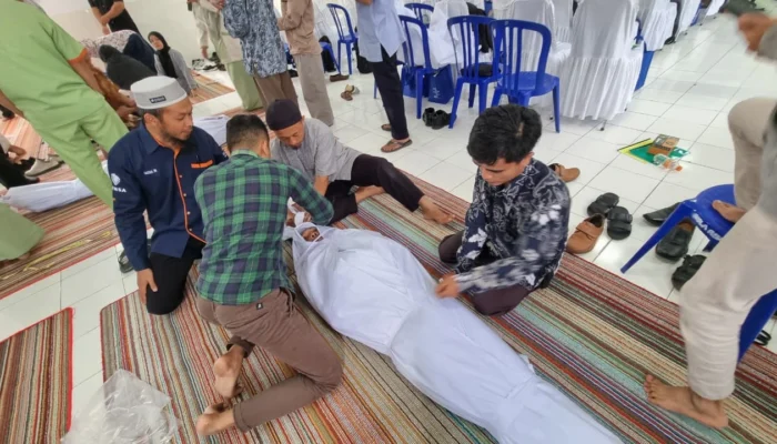 Perkuat Fardhu Kifayah dan Regenerasi Pemulasaran Jenazah, PCM Kandangan Utus Kader Muda dalam Pelatihan di RS PKU Muhammadiyah Temanggung