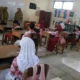 Tebarkan Inspirasi, 9 Santriwati Ponpes Almatera Gelar "Character Building Motivation" di MI Muhammadiyah Baledu