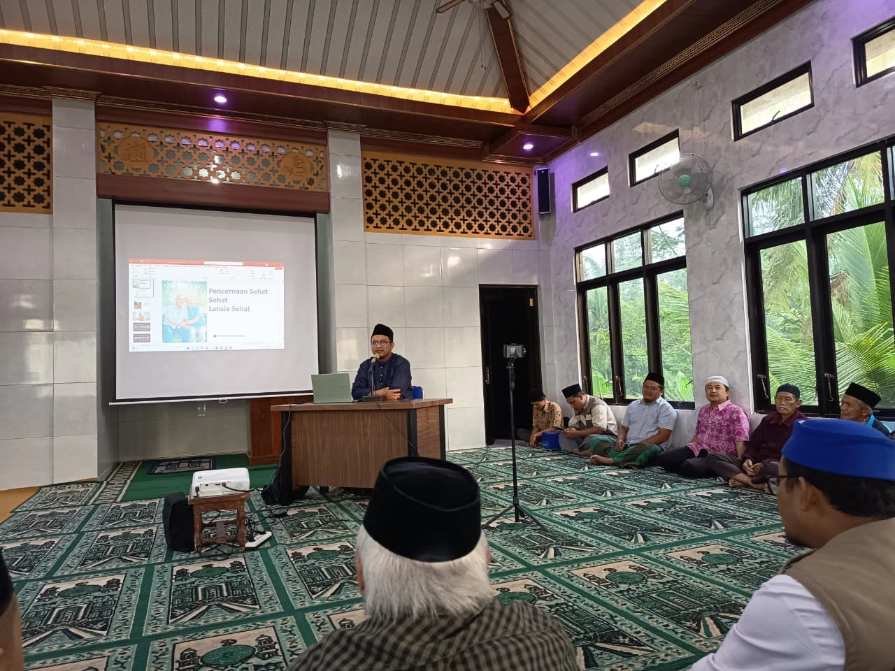 Menuju Masa Tua Bahagia: PCM Kandangan Bedah Kunci Kesehatan Lansia lewat Kajian “Pencernaan Sehat, Lansia Sehat”