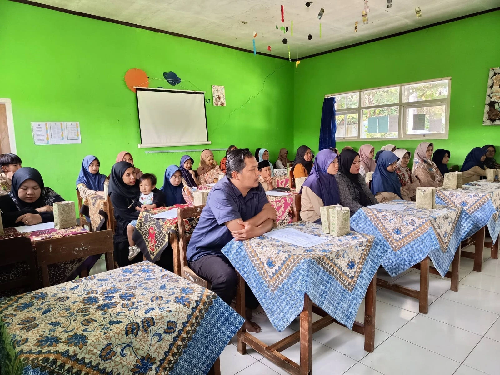 Sinergi Madrasah dan Orang Tua: MI Muhammadiyah Alfatakh Ngemplak Gelar Sosialisasi Asesmen Madrasah dan TKA
