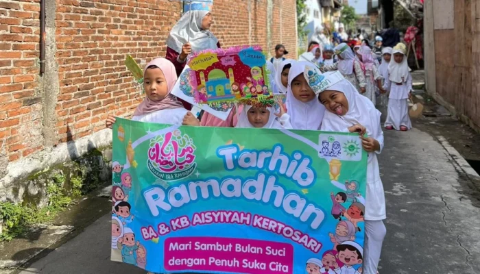 Semarak Tarhib Ramadhan: Langkah Ceria Siswa BA dan KB Aisyiyah Kertosari Menyambut Bulan Suci