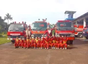 Edukasi Tanggap Bencana Sejak Dini: Keseruan Outing Class KB Surya Cendekia Malebo Kandangan di Markas Damkar
