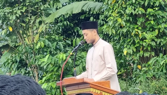 Gema Takbir di Lapangan Baledu: Ust. Aji Jati Nova Tekankan Istiqomah, Sedekah, dan Bakti Orang Tua