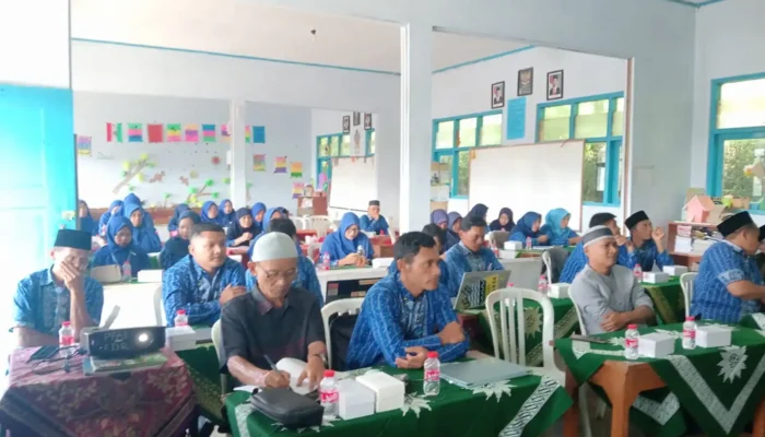Bedah Instrumen Akreditasi Madrasah, Majelis Dikdasmen & PNF PDM Temanggung Perkuat Kesiapan Lembaga Pendidikan