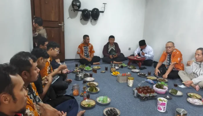 Pengajian Guru dan Karyawan SMK Muhammadiyah 1 Temanggung: Meneguhkan Iman di Tengah Aktivitas Pendidikan