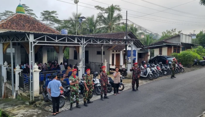 Menggali Hakikat, Niat, dan Tujuan Idul Qurban Bersama Ustadz Drs. H. Makmun Pitoyo, M.Pd. dalam Pengajian Ahad Pagi PCM Kandangan