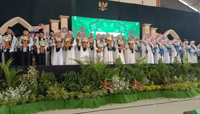 142 Siswa SD Muhammadiyah Parakan Ikuti Haflah Khotmil dan Tahfidz Al-Qur’an, 78 Persen Raih Predikat Mumtaz