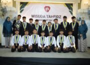 Wisuda Tahfidz Angkatan II MI Muhammadiyah Malebo, 21 Siswa Raih Hafalan hingga 3 Juz Al-Qur’an