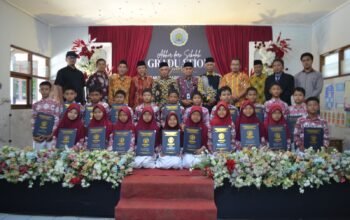 MI Muhammadiyah Purwodadi Lepas Siswa Kelas VI, Torehkan Prestasi Tertinggi TKA se-Kecamatan Tembarak-Selopampang
