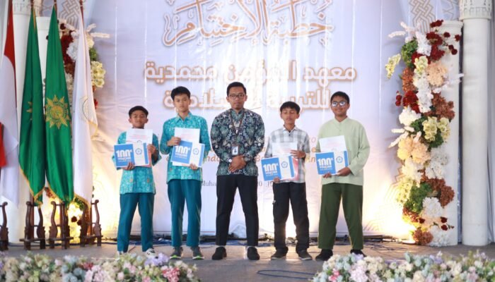 Khuthbah Ikhtitam ALMATERA 2026 Berlangsung Khidmat, Puluhan Santri Berprestasi Raih Penghargaan