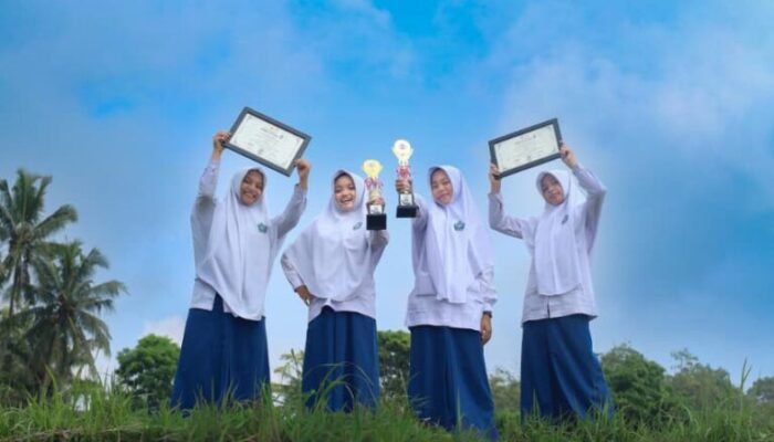 Gemilang di Kancah Nasional, MTs Almatera Masuk 15 Besar Nilai TKA Terbaik Muhammadiyah