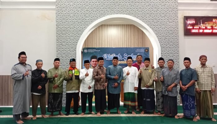 Kuliah Subuh Spesial Bersama Ustadz Nur Fajri Romadhon, Lc., M.A. di Masjid Darul Muttaqien, Danurejo,Kedu, Temanggung.