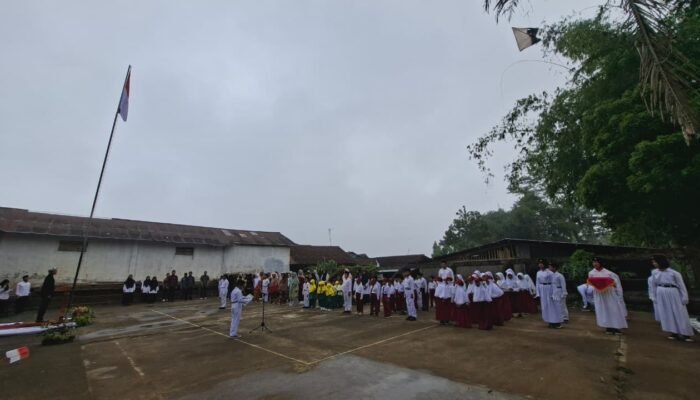 Bukan Sekadar Upacara, MI Muhammadiyah Botoputih Satukan Madrasah dan Masyarakat di HUT RI ke-81