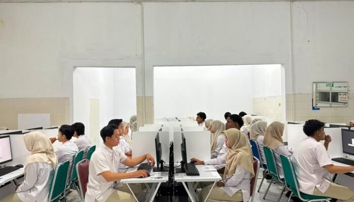 Selangkah Menuju Kelulusan, 55 Mahasiswa D3 RMIK AKMT Ikuti UKOM Nasional