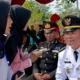 Asah Keterampilan, Tim Jurnalistik SMP Muhammadiyah 5 Kandangan Wawancarai Camat Usai Upacara HUT RI ke-81