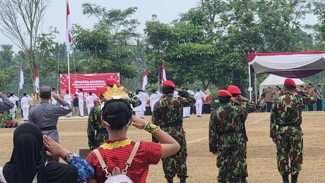 KOKAM Kandangan Ikut Serta Semarakkan Upacara Bendera HUT ke-81 RI, Wujud Nyata Jiwa Nasionalisme dan Bela Negara