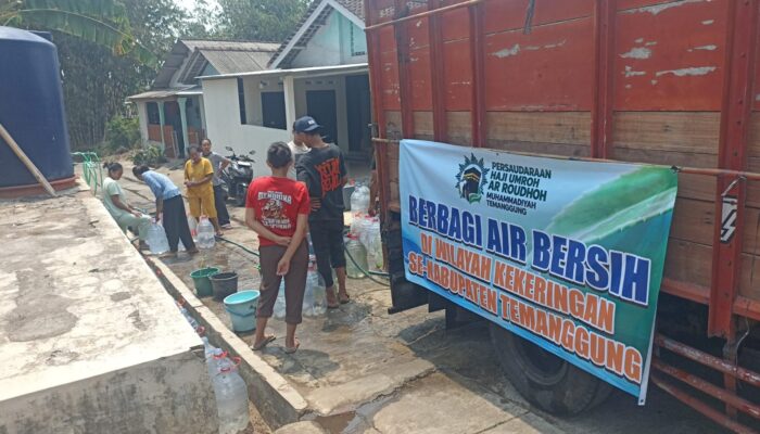 Hari Kedua, Ar-Raudhoh Muhammadiyah Temanggung Salurkan Air Bersih untuk Warga Klepu, Kranggan