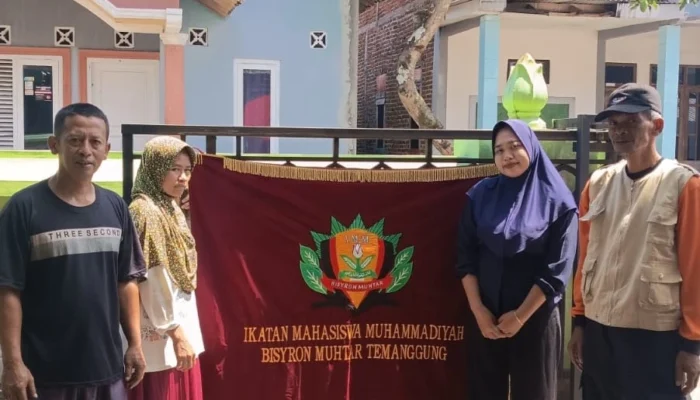 Atasi Kelangkaan Air, IMM Bisyron Muhtar AKMT Salurkan Bantuan ke Desa Tepusen
