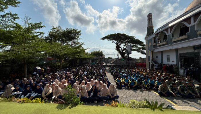 PDM Temanggung Luncurkan Gerakan Jumat Bersih, Libatkan Lebih dari 1.200 Peserta
